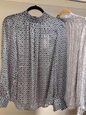 H&M Navy and White Chain-Link Print Long Sleeve Blouse